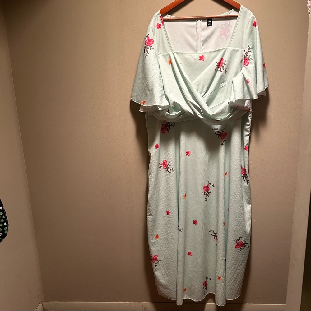 SHEIN Curve Mint Green Midi Dress with Pink Floral Accents